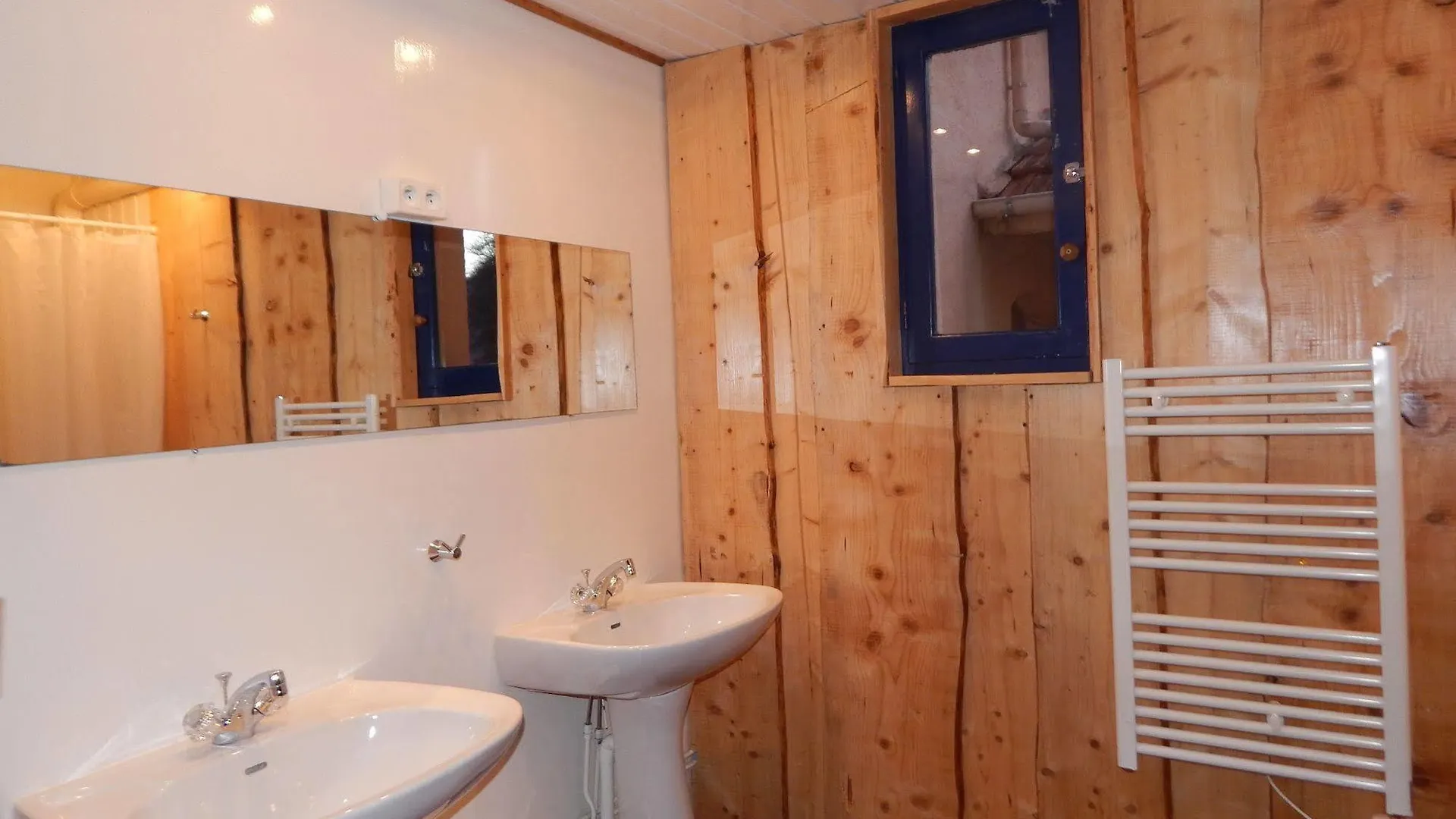 Bed & Breakfast Pyrenees Emotions, Eco-Responsables, Nature, Sports Aventures Malvezie