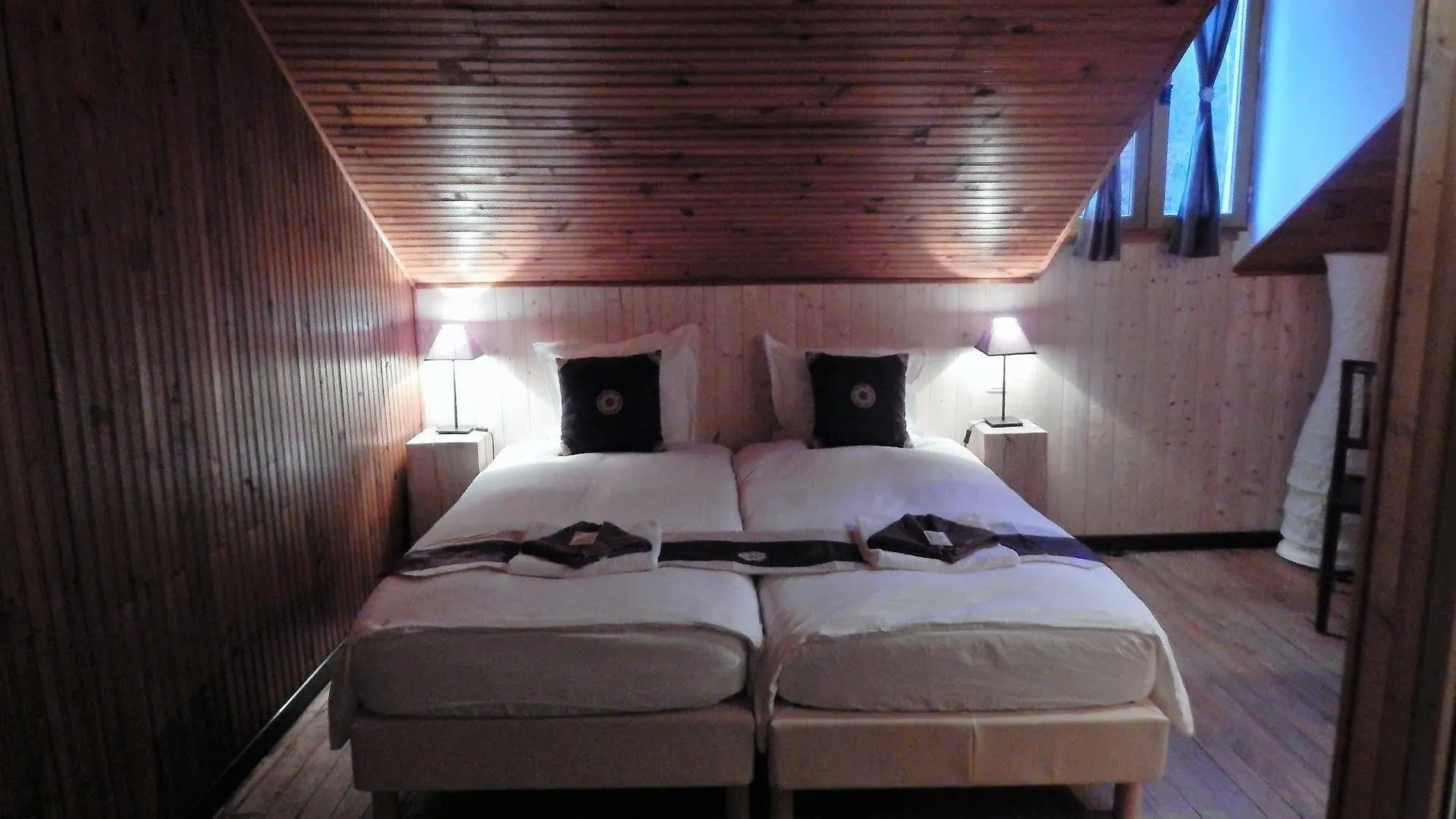 Couette-café Bed and Breakfast Pyrenées Emotions à Malvézie